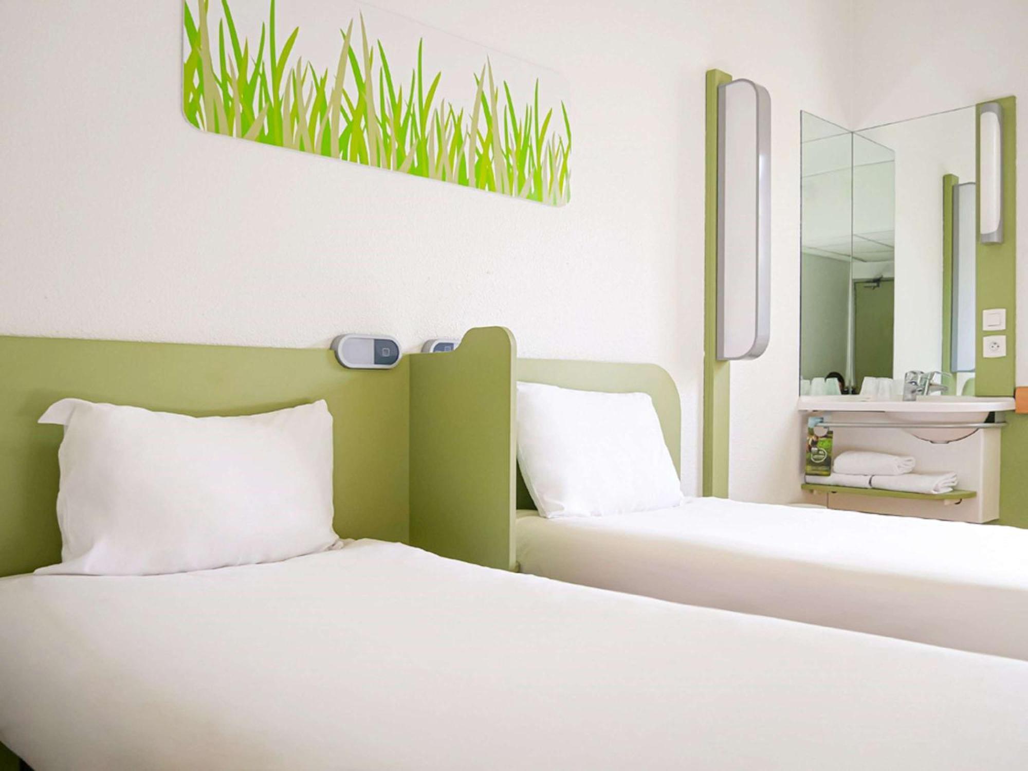 ไอบิส บัดเจ็ต ปัวติเยร์ นอร์ด ฟิวตูโรสโคป Hotel ชาสเซเนย-ดู-ปัวตู ภายนอก รูปภาพ